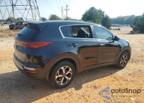 2021 Kia Sportage Lx z USA, uszkodzony, nr VIN KNDPM3AC1M7935974